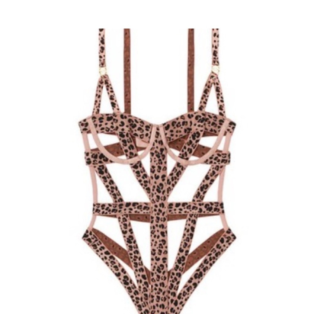 Beautiful Victoria's Secret leopard print bondage bodysuit teddy Size L